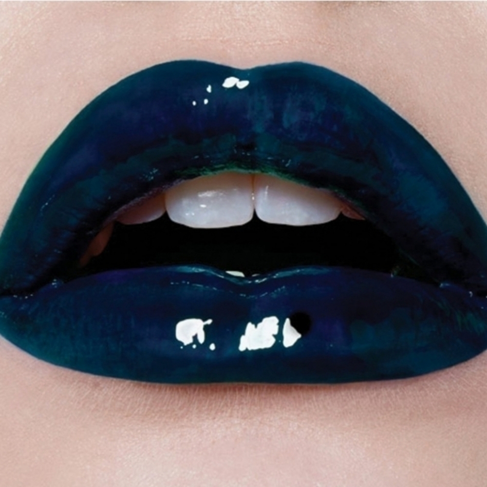 Maybelline's Color Sensational Vivid Hot Lacquer Lip Gloss